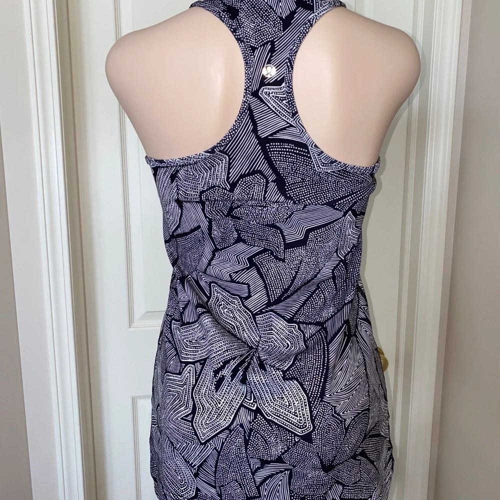 Lululemon Racerback Top, size small - Picture 4 of 7